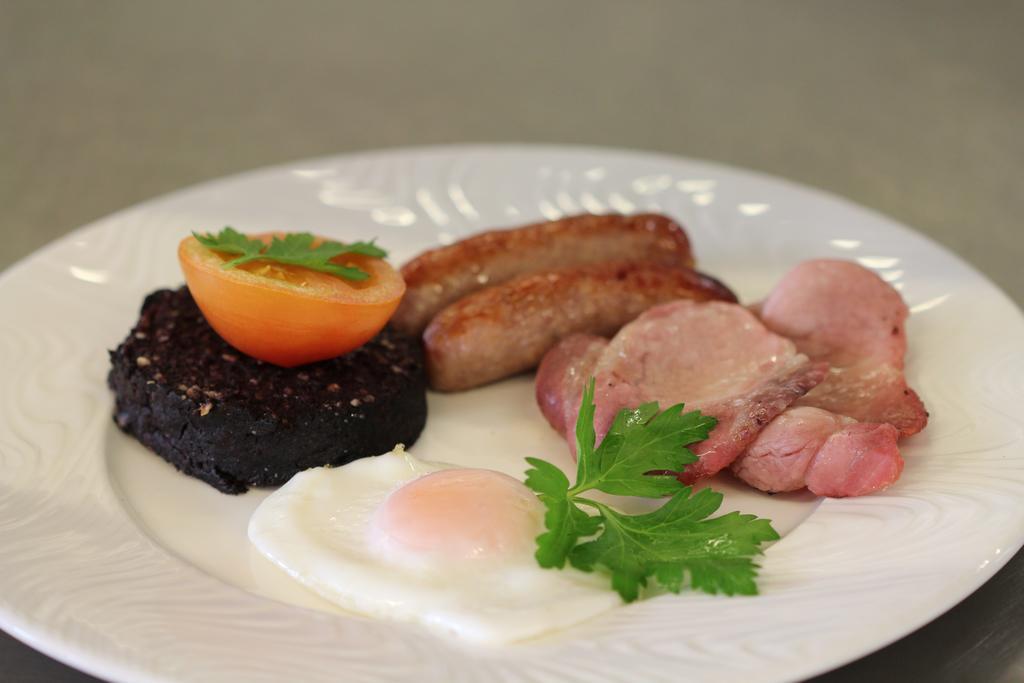 Strathburn Hotel Inverurie By Compass Hospitality Экстерьер фото