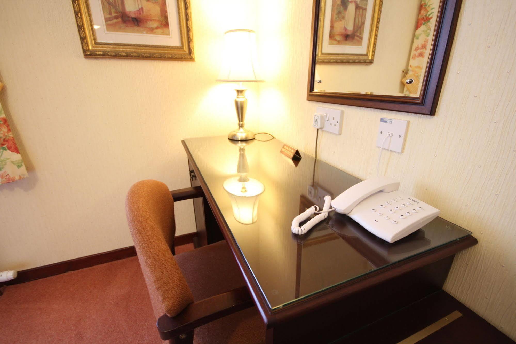 Strathburn Hotel Inverurie By Compass Hospitality Экстерьер фото