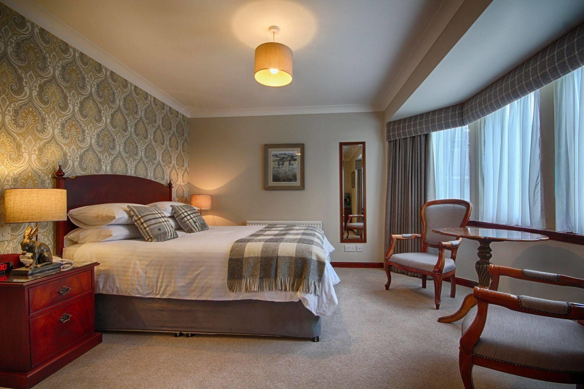Strathburn Hotel Inverurie By Compass Hospitality Экстерьер фото
